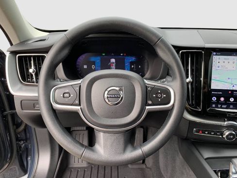 Used 2023 Volvo XC60 B5 Core w/ Climate Package AWD/4WD image 14