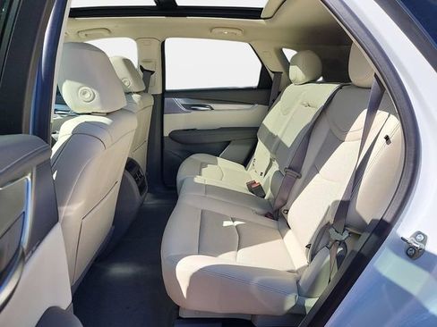 New 2025 Cadillac XT5 Premium Luxury AWD/4WD image 10