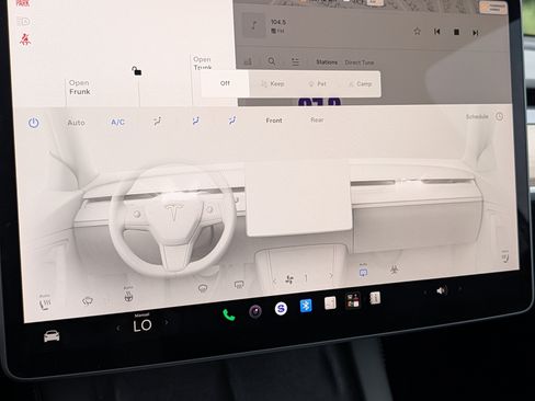 Used 2023 Tesla Model Y Long Range AWD/4WD image 31