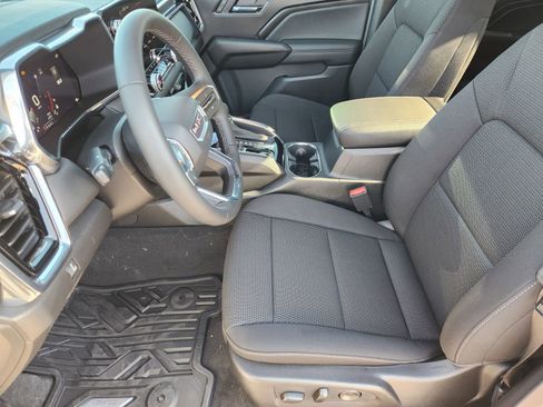 New 2026 GMC Canyon Elevation w/ Convenience Package image 16