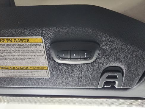 Used 2019 Jeep Wrangler Unlimited Sahara image 26