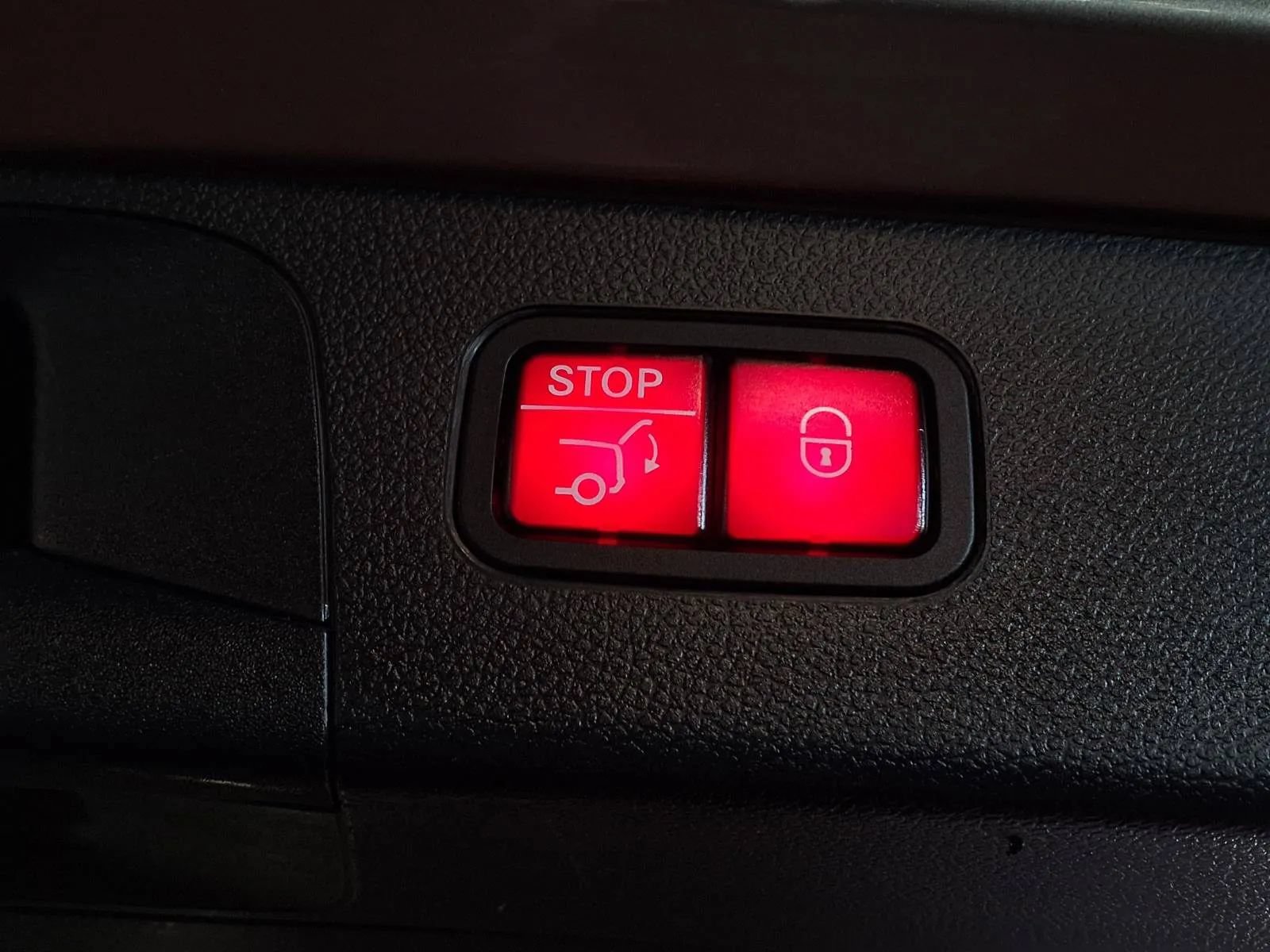 Used 2022 Mercedes-Benz GLC 300 4MATIC image 8
