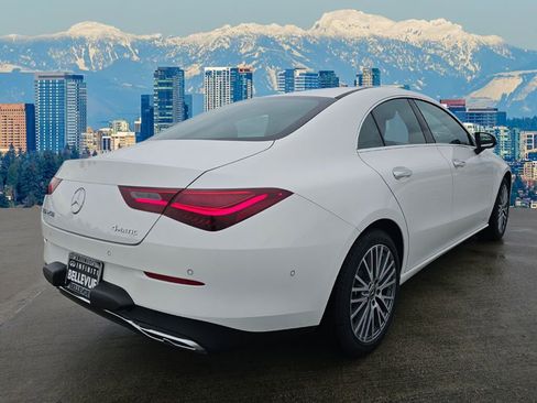 Used 2025 Mercedes-Benz CLA 250 4MATIC image 7