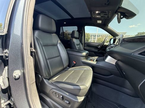 Used 2021 Chevrolet Tahoe Z71 w/ Z71 Signature Package AWD/4WD image 27