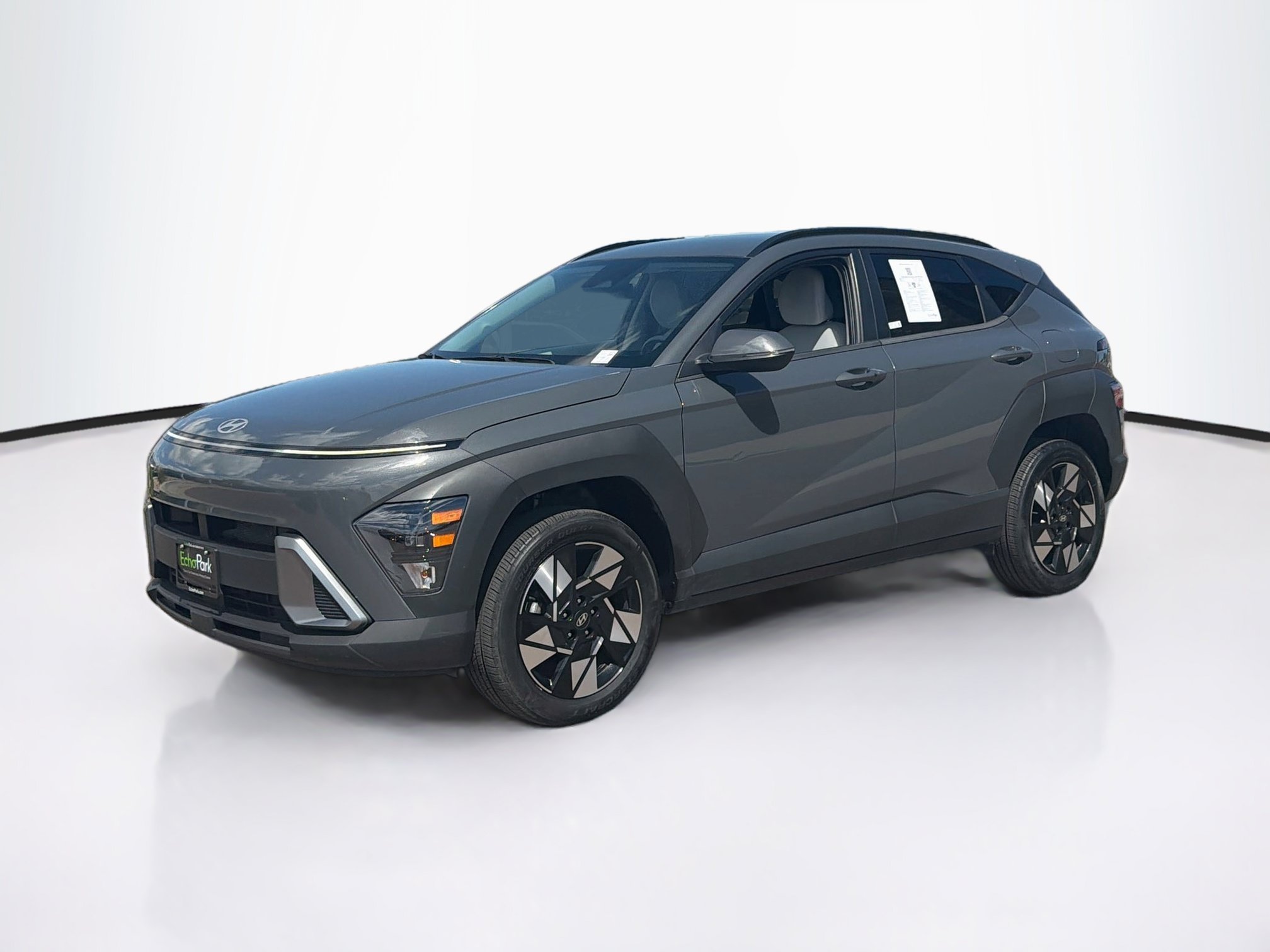 Used 2025 Hyundai Kona SEL AWD/4WD image 3