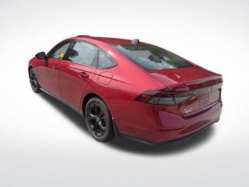 Used 2025 Honda Accord SE image 8