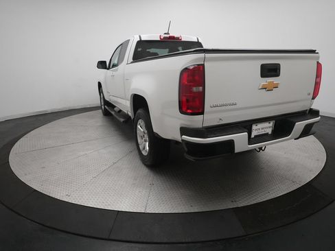 Used 2018 Chevrolet Colorado LT RWD image 32