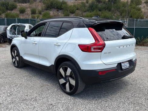 Used 2023 Volvo XC40 Recharge Ultimate AWD/4WD image 2