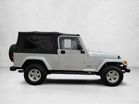 Used 2006 Jeep Wrangler Unlimited AWD/4WD image 4