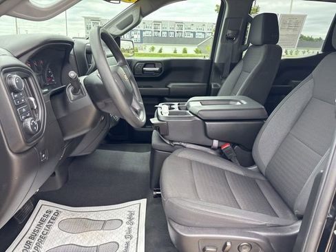 Used 2025 Chevrolet Silverado 1500 Custom w/ Turbomax Blackout Package AWD/4WD image 13