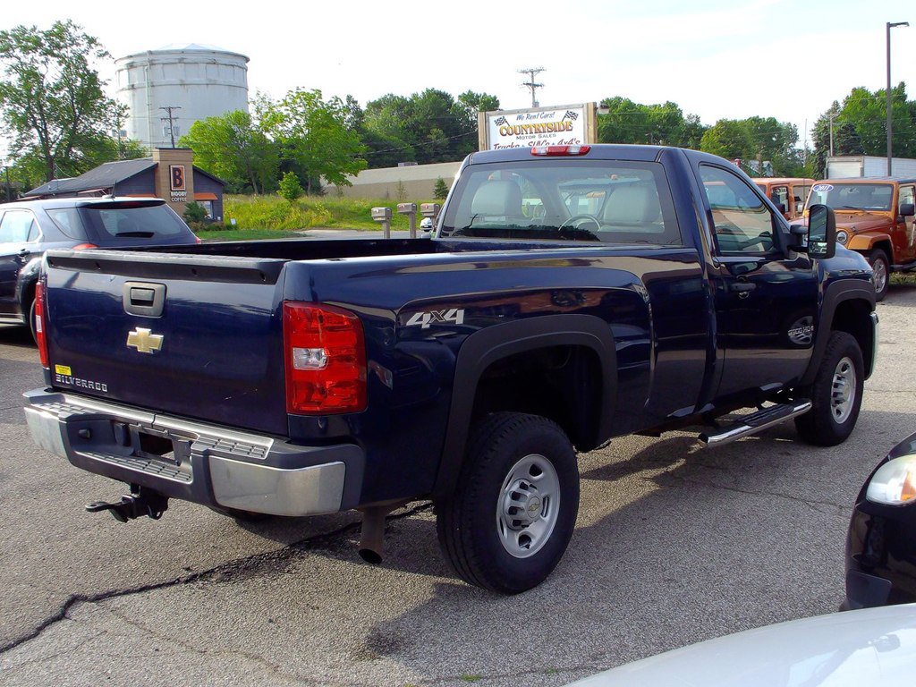 Used 2009 Chevrolet Silverado 2500 W/T AWD/4WD image 4