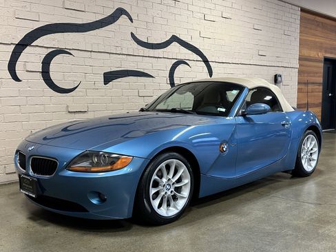 Used 2003 BMW Z4 2.5i image 13