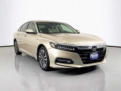 Certified 2019 Honda Accord Touring image 3