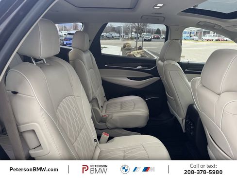 Used 2022 Buick Enclave Avenir w/ Avenir Technology Package image 21