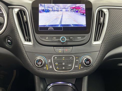 Used 2024 Chevrolet Malibu LT image 17