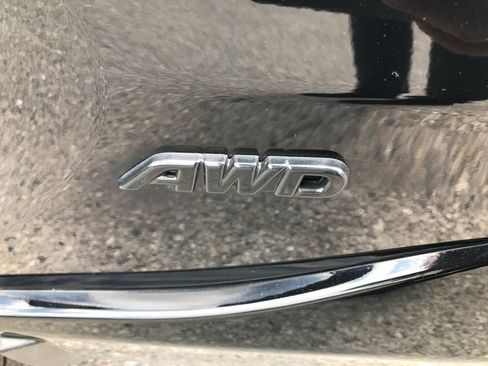 Used 2021 Toyota RAV4 SE w/ Weather & Moonroof Package AWD/4WD image 11