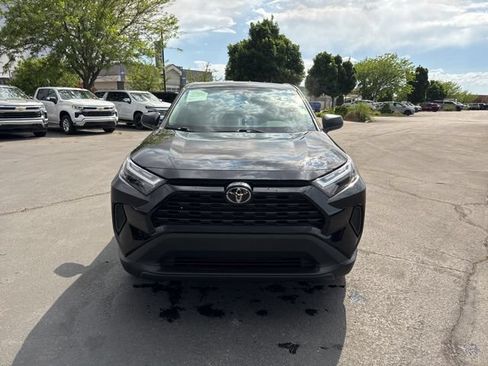 Used 2025 Toyota RAV4 LE AWD/4WD image 2