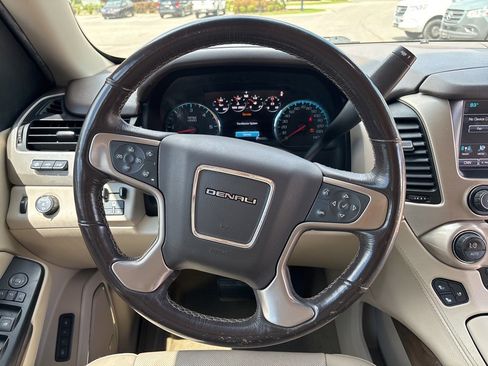 Used 2018 GMC Yukon Denali image 28