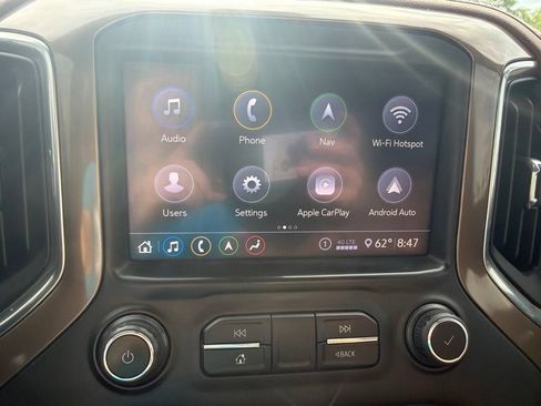 Used 2020 Chevrolet Silverado 2500 High Country w/ Technology Package AWD/4WD image 16