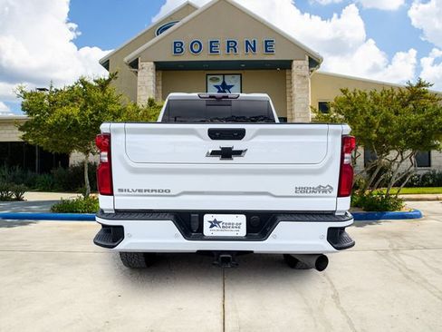 Used 2023 Chevrolet Silverado 2500 High Country w/ Z71 Off-Road Package AWD/4WD image 4