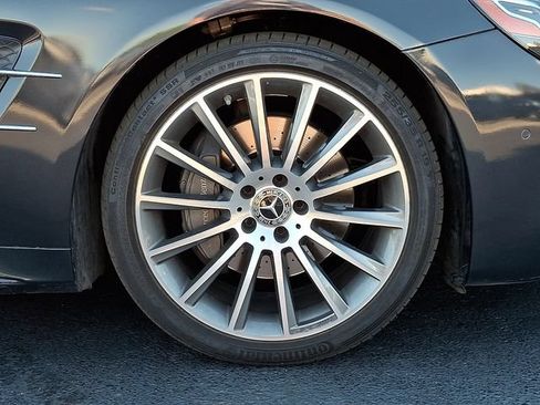 Used 2018 Mercedes-Benz SL 550 image 12