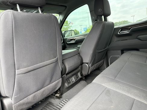 Used 2023 Chevrolet Silverado 1500 LT AWD/4WD image 16