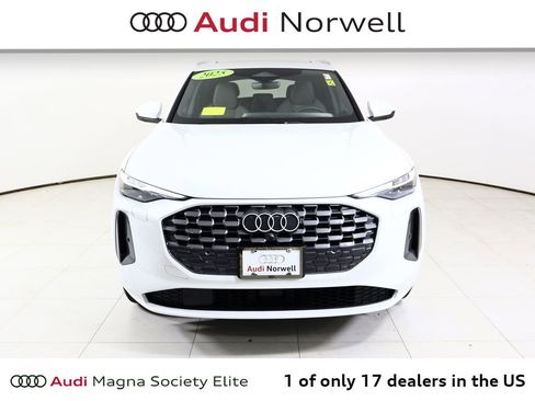 Used 2025 Audi Q5 Premium Plus w/ Premium Plus AWD/4WD image 11