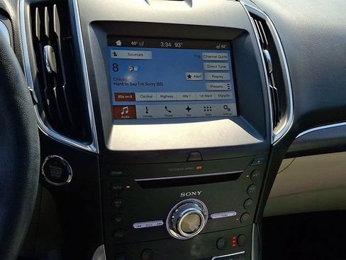 Used 2017 Ford Edge Titanium w/ Equipment Group 301A AWD/4WD image 19