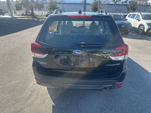 Used 2021 Subaru Forester image 6