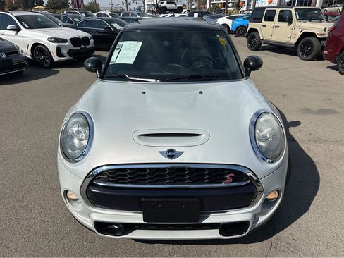 Used 2016 MINI Cooper S image 2
