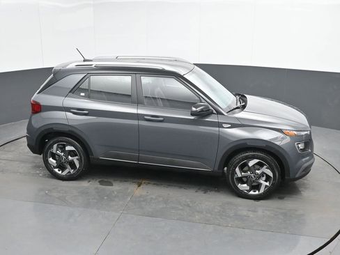 New 2026 Hyundai Venue SEL FWD image 30