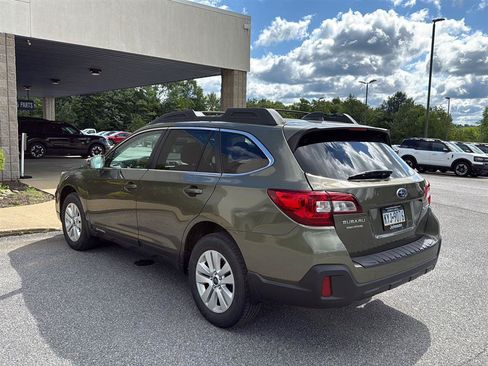Used 2019 Subaru Outback 2.5i Premium w/ Popular Package #2 AWD/4WD image 7