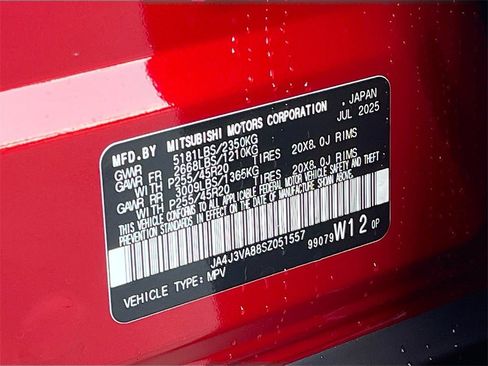 New 2025 Mitsubishi Outlander SE image 34