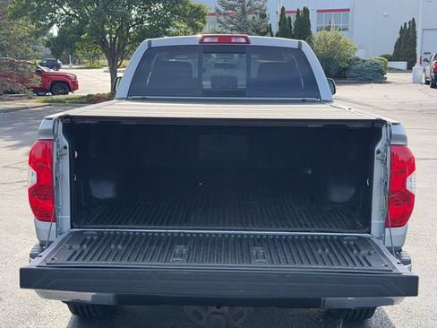 Used 2017 Toyota Tundra SR AWD/4WD image 16