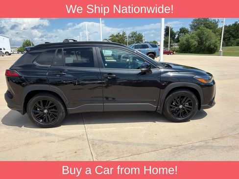 Used 2024 Toyota Corolla Cross AWD Hybrid w/ Moonroof Package image 5