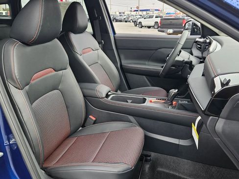 New 2026 Nissan Kicks SR FWD image 15