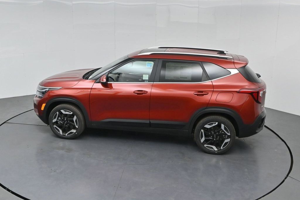 New 2026 Kia Seltos SX w/ SX Sunroof Package AWD/4WD image 14