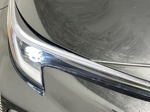 Used 2025 Toyota Corolla SE FWD image 9