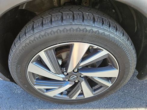 Used 2023 Nissan Murano SL w/ SL Moonroof Package image 19