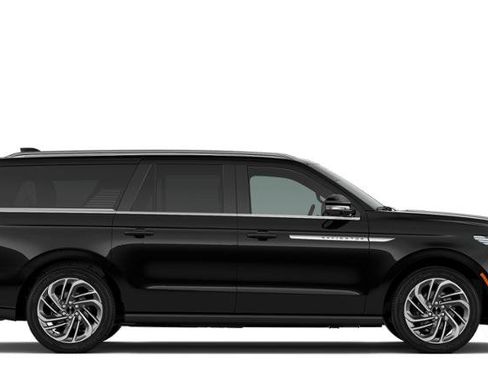 New 2026 Lincoln Navigator L Reserve AWD/4WD image 28