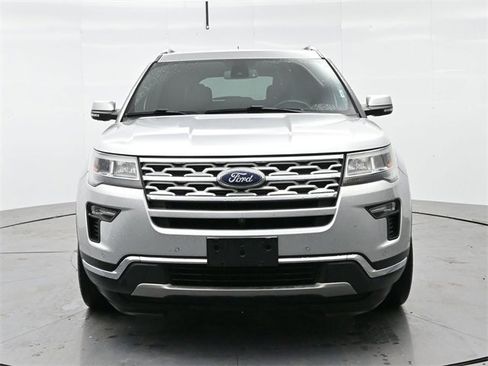 Used 2018 Ford Explorer Limited w/ Equipment Group 301A image 2