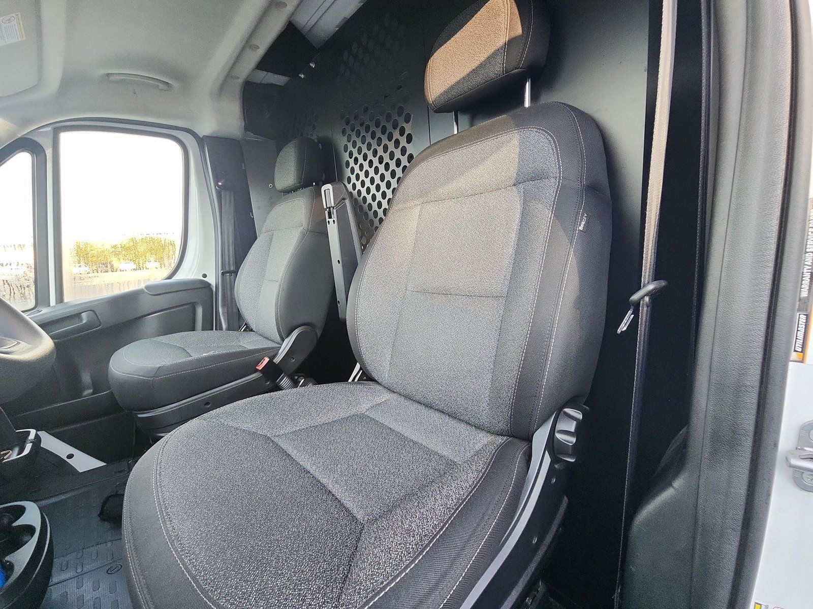Used 2025 RAM ProMaster 2500 w/ U-Haul Equipment Group FWD image 18