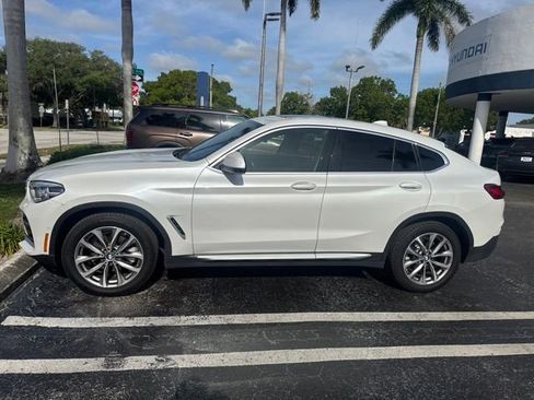 Used 2019 BMW X4 xDrive30i w/ Executive Package AWD/4WD image 2