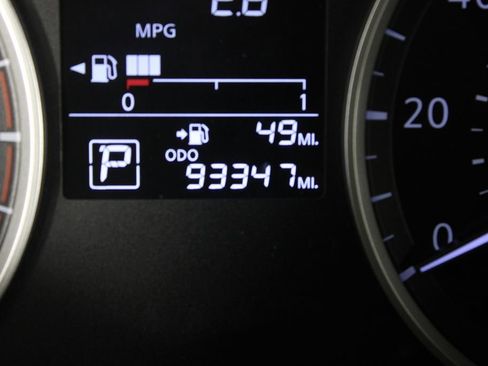 Used 2021 Nissan Kicks S image 26