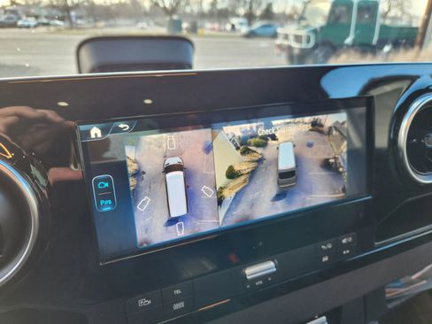 Used 2025 Mercedes-Benz Sprinter 2500 image 48