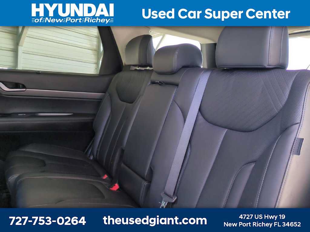 Certified 2024 Hyundai Palisade SEL FWD image 16