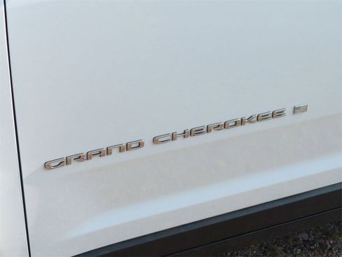 Used 2021 Jeep Grand Cherokee L Limited w/ MOPAR Finishing Package image 31