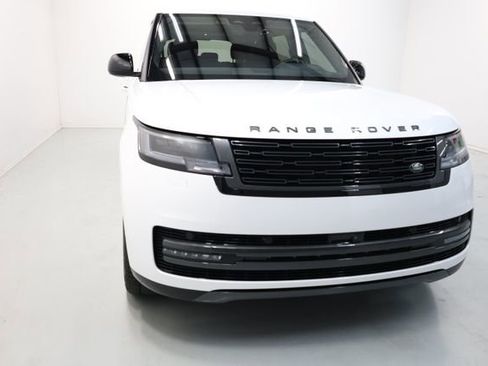 Used 2025 Land Rover Range Rover Long Wheelbase SE AWD/4WD image 64