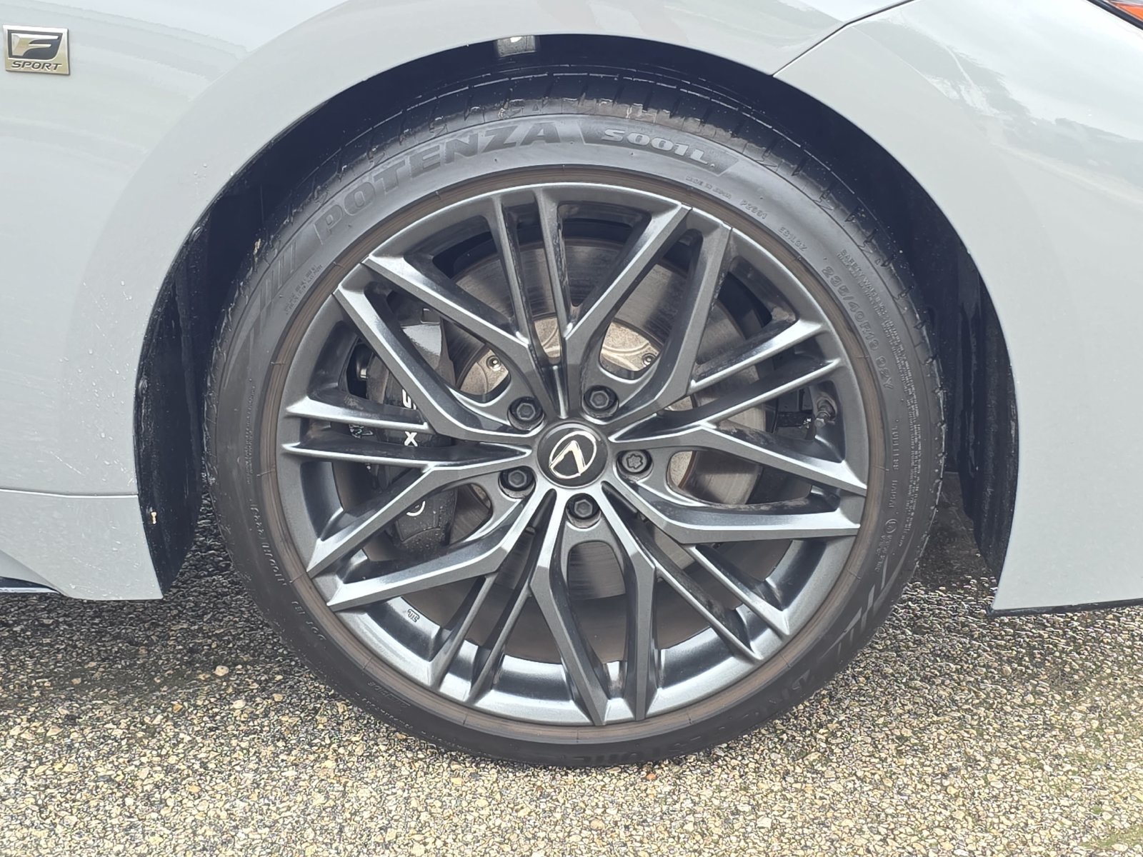 Used 2025 Lexus IS 500 RWD image 29