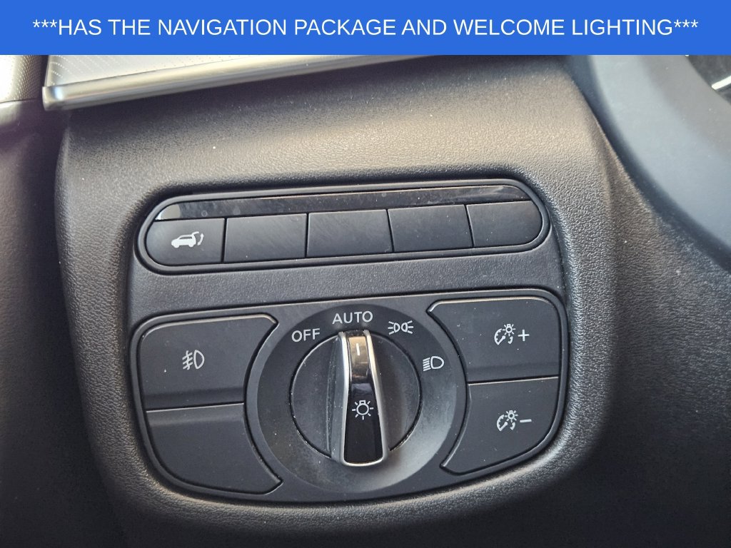 Used 2019 INFINITI QX50 Luxe w/ Navigation Package FWD image 22